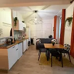 Les Du Centre Historique De Apartament