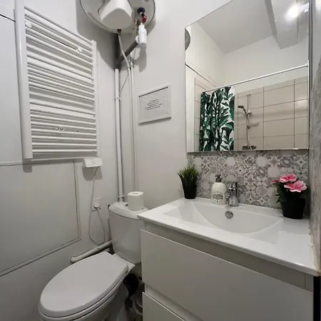 Les Du Centre Historique De Apartament
