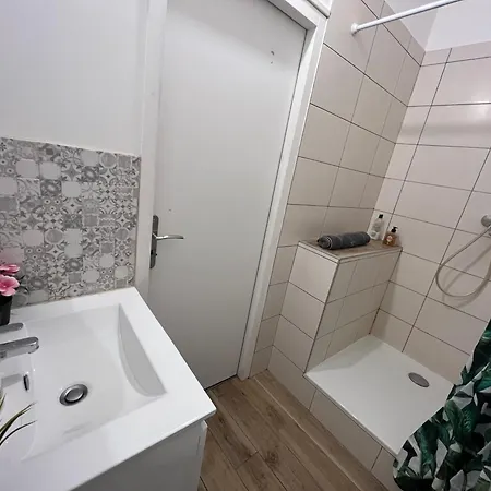 Les Du Centre Historique De Apartament *